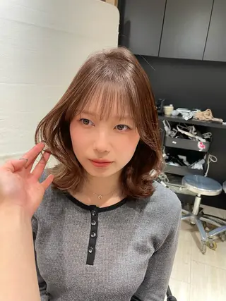 ミディアム 艶カラー/アレンジ/ はまぐちうみのヘアスタイル