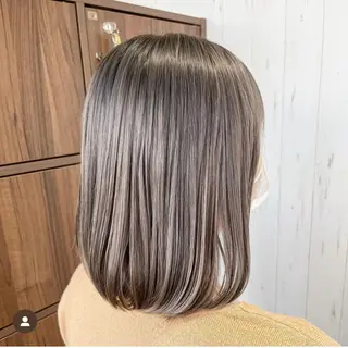 ミディアム ヘアデザインデコ所属・岩坂 美苗のヘアスタイル