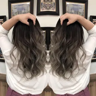 ロング カラー M IIのヘアスタイル