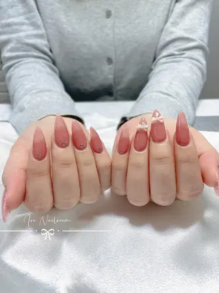 ネイル IRO所属・hina hinaのネイルデザイン