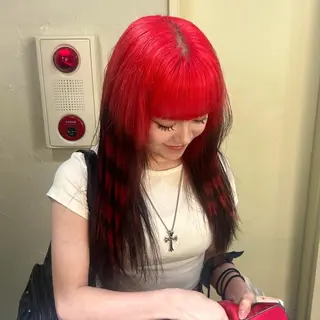 ロング カラー ユメナ ̖́-のヘアスタイル