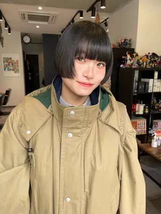 ショート アトム/ウルフ パーマ/レイヤーのヘアスタイル