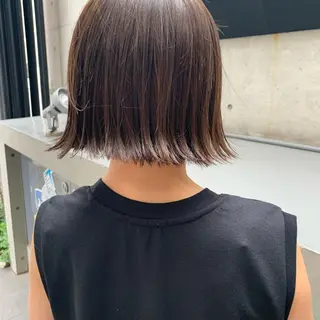 ショート カラー マネージャー八尾 裕一郎のヘアスタイル