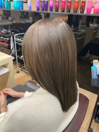 ミディアム 西原 みさきのヘアスタイル