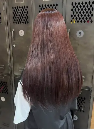 ロング カラー 須山 和香のヘアスタイル