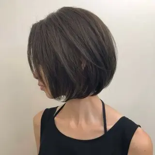 ショート とまべちひな/ショー ト/透明感カラーのヘアスタイル