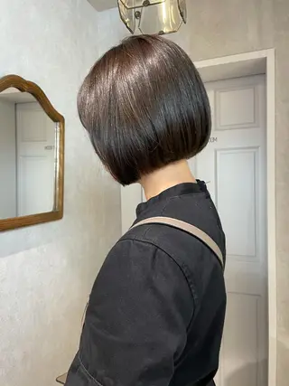 ショート カラー ナチュラル透明感🌱 小山美樹子のヘアスタイル