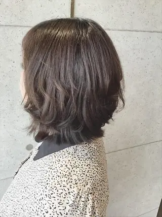 ミディアム カラー 福森 みずきのヘアスタイル