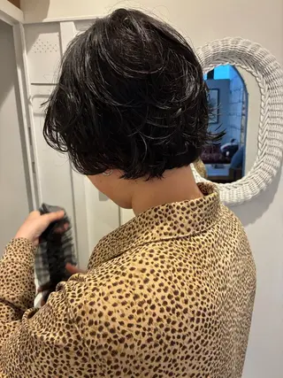 ショート パーマ loty hair design所属・SEIRA🤍 レイヤーカットのヘアスタイル