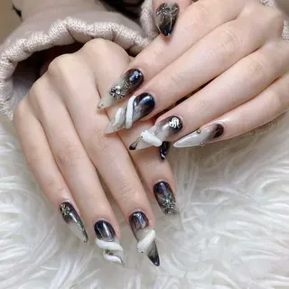 ネイル ANH NAIL ゴテゴテ専門店💎のネイルデザイン