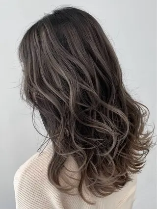 ミディアム Cielo by Siestaのヘアスタイル