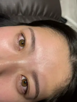 マツエク・マツパ La  SHE's 天王寺店所属・マルヤマ リナのマツエク・マツパデザイン