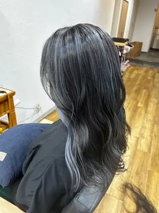 ロング 松井 愛のヘアスタイル