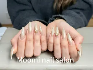 ロング Moomi nail salonのネイルデザイン