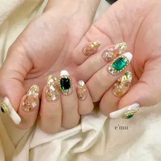 ネイル nail salon e'mu💐のネイルデザイン