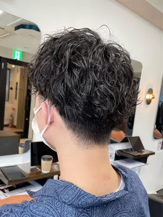 ショート パーマ メンズ 守屋 寿哉のヘアスタイル