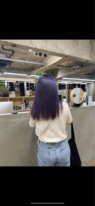 ロング カラー 茜璃/ブリーチカラー /レイヤーカットのヘアスタイル