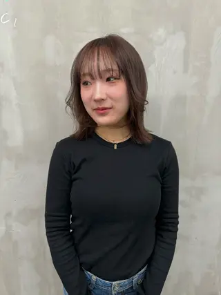 ミディアム カラー 菊地 柚乃のヘアスタイル