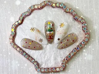 ネイル 佐藤 依娜のネイルデザイン