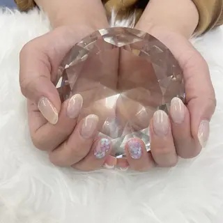 ネイル 丸山 志保のネイルデザイン