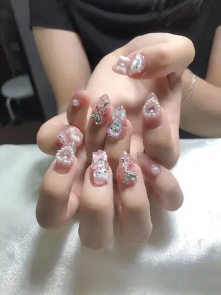 ネイル ENsalon AKIRAのネイルデザイン