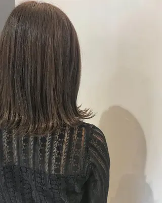 ミディアム カラー 吉田 早織のヘアスタイル