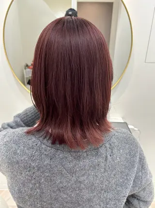 ミディアム カラー 深谷 真見のヘアスタイル