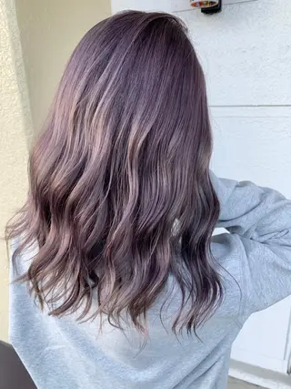 ミディアム Welila by haku所属・Yuuki ウェリラバイハクのヘアスタイル