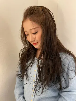 ロング ハイトーンカラー🧺 mahoroのヘアスタイル