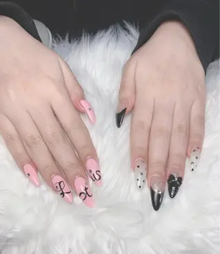 ネイル T. Leeのネイルデザイン