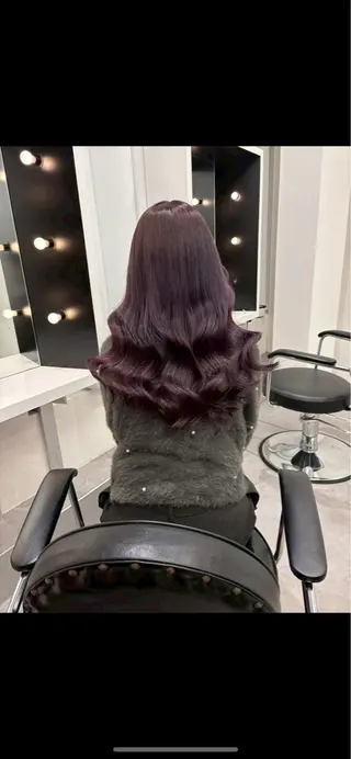 ロング shu ラベンダー/ピンクのヘアスタイル