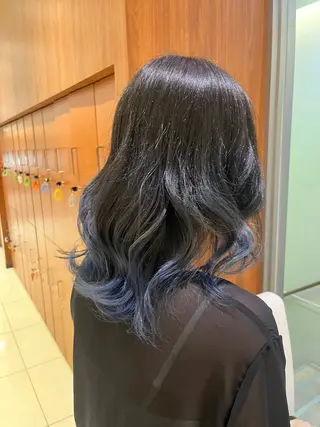 カラー レイフィールド観光通り店所属・ハイトーンカラー🎀 はなえのヘアスタイル