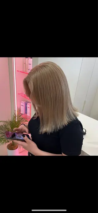 ショート カラー ヘアアレンジ 韓国レイヤー&ピンク 艶髪🩶maikoのヘアスタイル