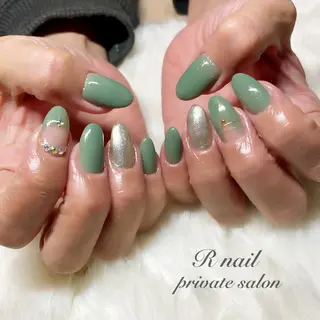 ネイル R nailのネイルデザイン