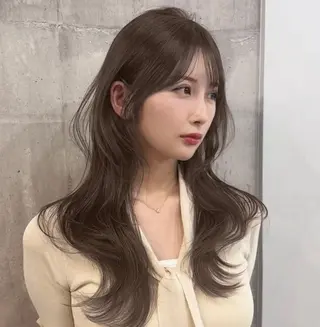 ロング レイヤー・ブリーチ kiyotoshiのヘアスタイル