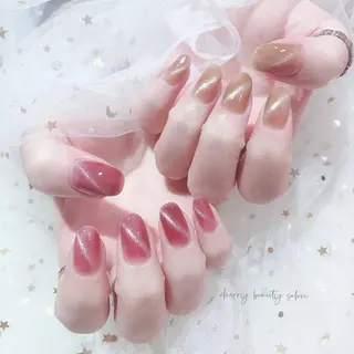 ミディアム SAKURA 🍒のネイルデザイン