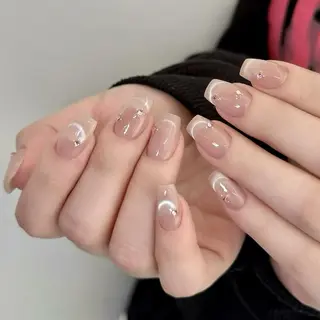 ネイル RAFFINE 月🦋🩵のネイルデザイン