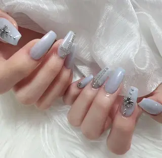 ネイル &Me さらのネイルデザイン