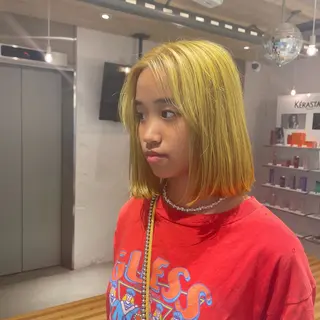 ショート カラー nameless miichiのヘアスタイル