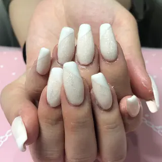 ミディアム ネイル 《LB》ラブリエ Nail&eyeのマツエク・マツパデザイン