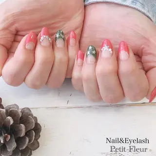 ネイル Petit Fleur所属・青柳 亜梨奈のマツエク・マツパデザイン
