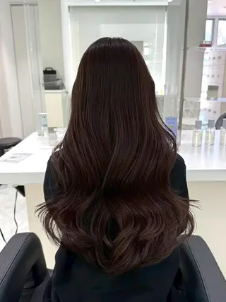 カラー 暗髪透明感ヘア🩶 銀座TUNEのヘアスタイル