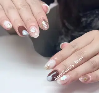 ネイル Kaka_ パラジェル、長さだしのネイルデザイン