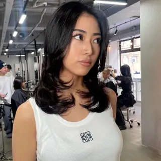 ミディアム レイヤー /髪質改善/ariのヘアスタイル