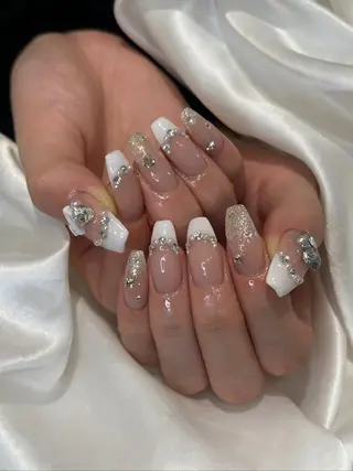 ネイル Kanon 🤍のネイルデザイン