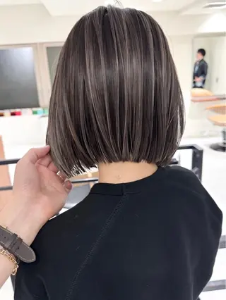 ショート ヨシミ カズヤのヘアスタイル