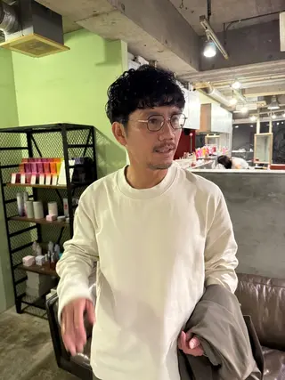 ショート パーマ メンズ サロンドミルク 原宿のヘアスタイル