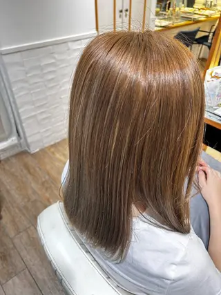 セミロング カラー ハイトーン/カラー/ ヘアセット/松田健佑のヘアスタイル