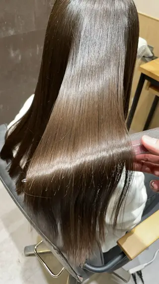 ロング パーマ 🫧髪質整形師 イケモトタクマ🎩のヘアスタイル