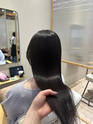 セミロング 中村 友莉夏のヘアスタイル